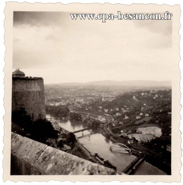 BESANÇON pris depuis les murs de la Citadelle - 1940